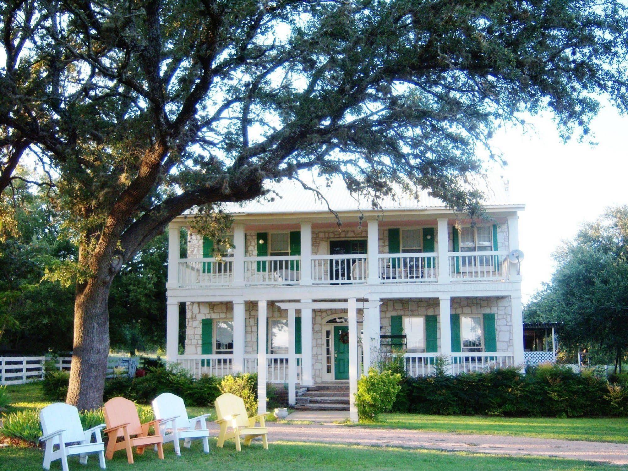 Chantilly Lace Country Inn Johnson City Exterior photo